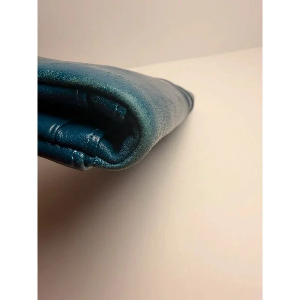 N/A deep blue